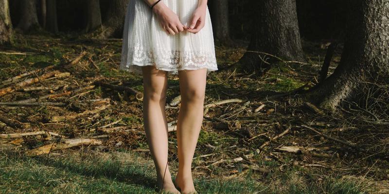 从仕女图到国风妆：中式唇妆千年演变与口红评测选购指南