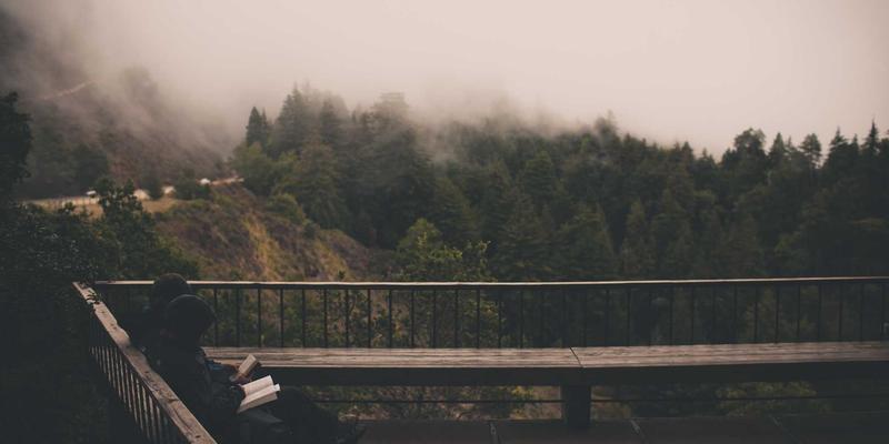 彩妆技巧揭秘：如何根据肤色选择最适合自己的红唇膏色号