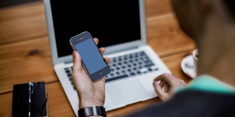 红唇32:从护肤到上妆,解锁经典正红的终极魅力