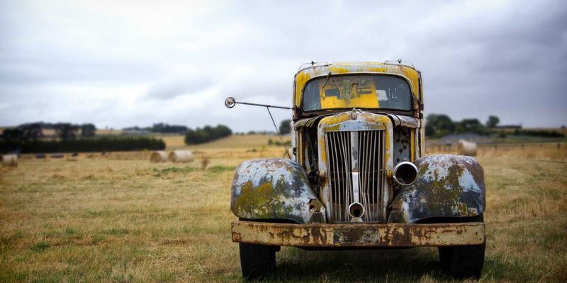 红唇72：从传奇色号到护肤新理念的深度评测